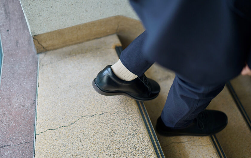 紳士の嗜みであるスーツ向けのロングホーズをメンズの冬の定番にしたい